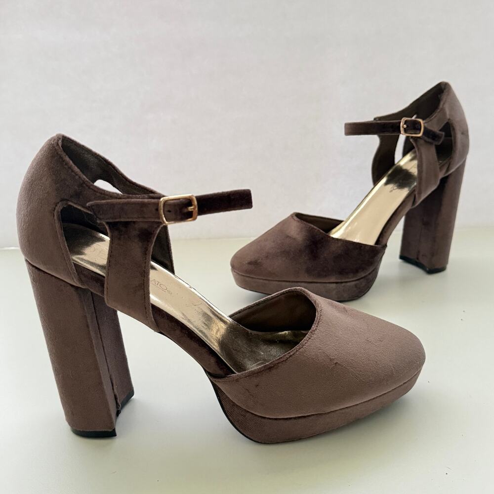 Hot Tomato Velvet Ankle Strap Block Heel Platform Heels Size 9.5M Night Out‎ Y2K
